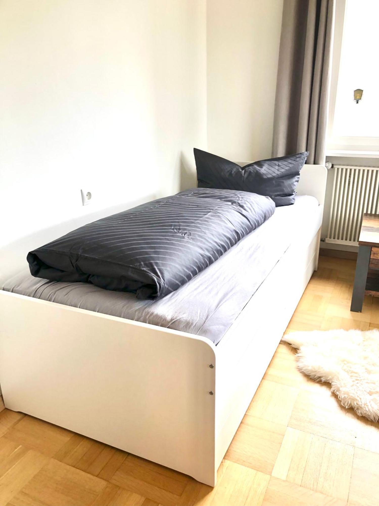 Crown Living Design Apartment - 2 Schlafzimmer - Kueche - Gratis Parkplatz - Abstellraum Fuer Fahrraeder/Ski Mader المظهر الخارجي الصورة