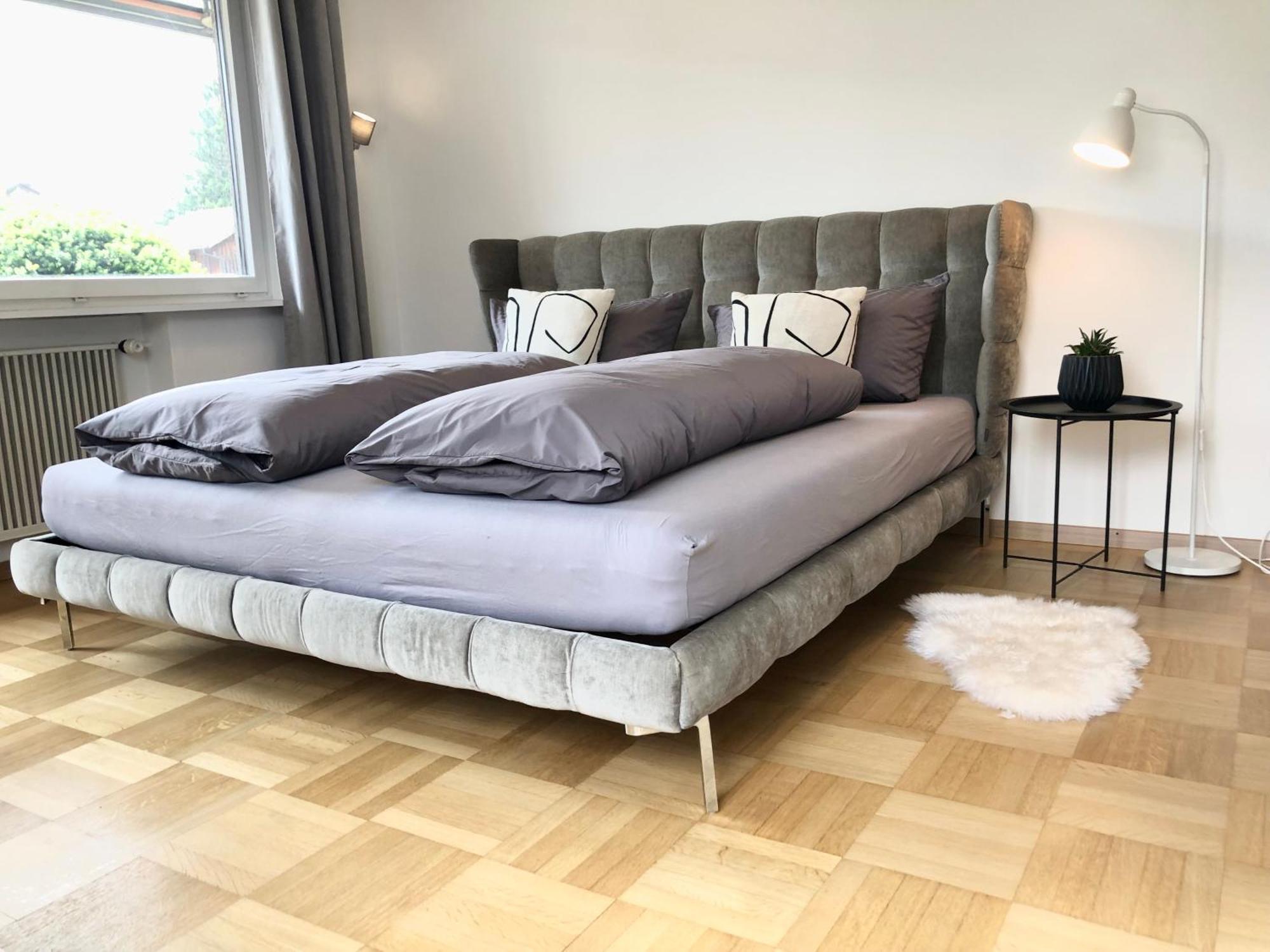 Crown Living Design Apartment - 2 Schlafzimmer - Kueche - Gratis Parkplatz - Abstellraum Fuer Fahrraeder/Ski Mader المظهر الخارجي الصورة