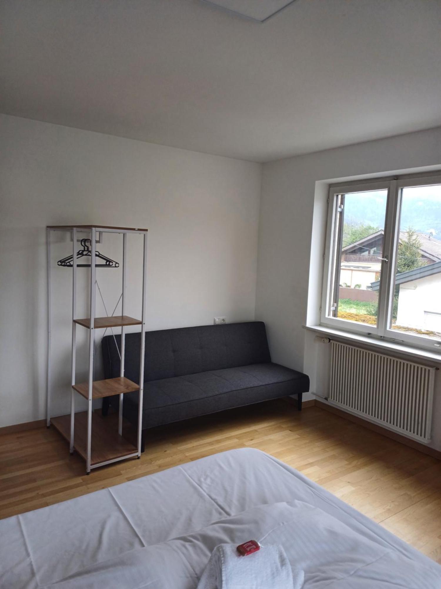 Crown Living Design Apartment - 2 Schlafzimmer - Kueche - Gratis Parkplatz - Abstellraum Fuer Fahrraeder/Ski Mader المظهر الخارجي الصورة